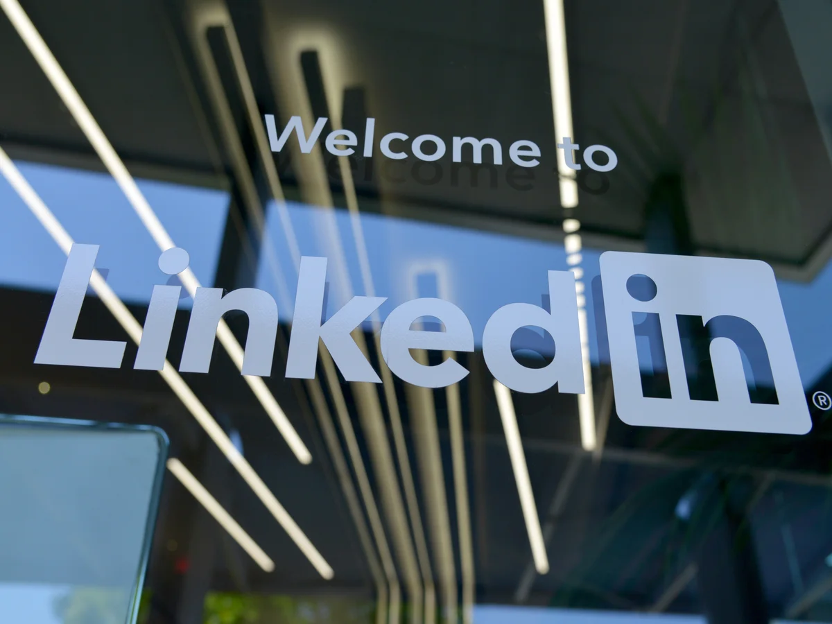 A Step-by-Step Guide To Use LinkedIn For Marketing
